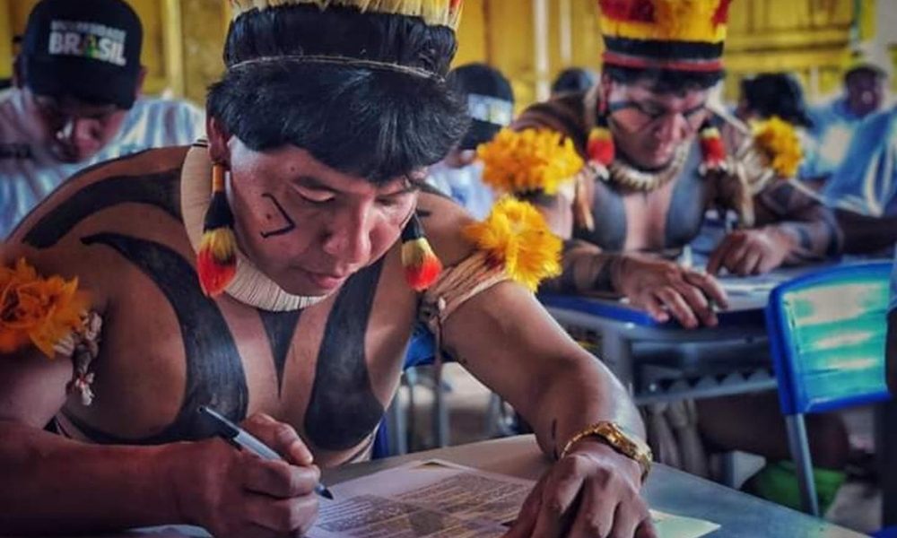 Livros sobre os indígenas latino americanos que você precisa conhecer 